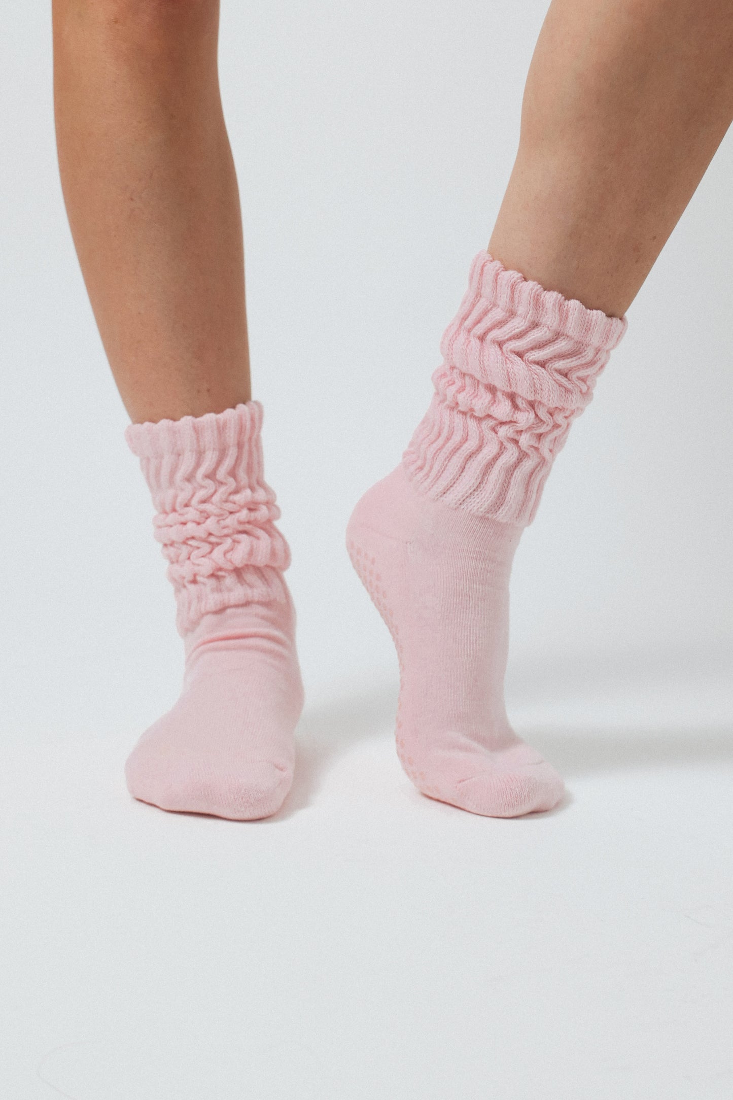 Slouch Grip Socks - Ballet