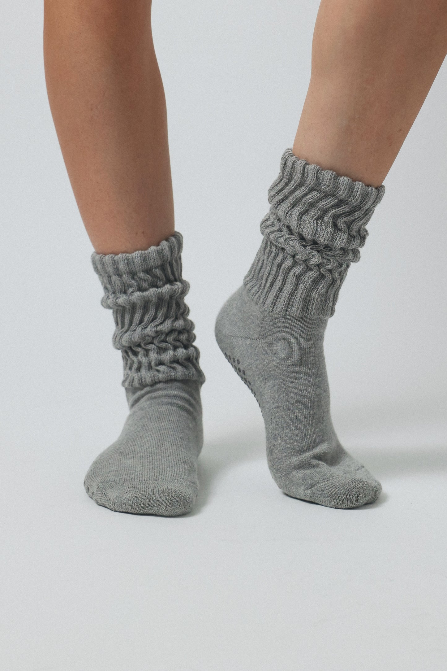 Slouch Grip Socks - Heather Grey