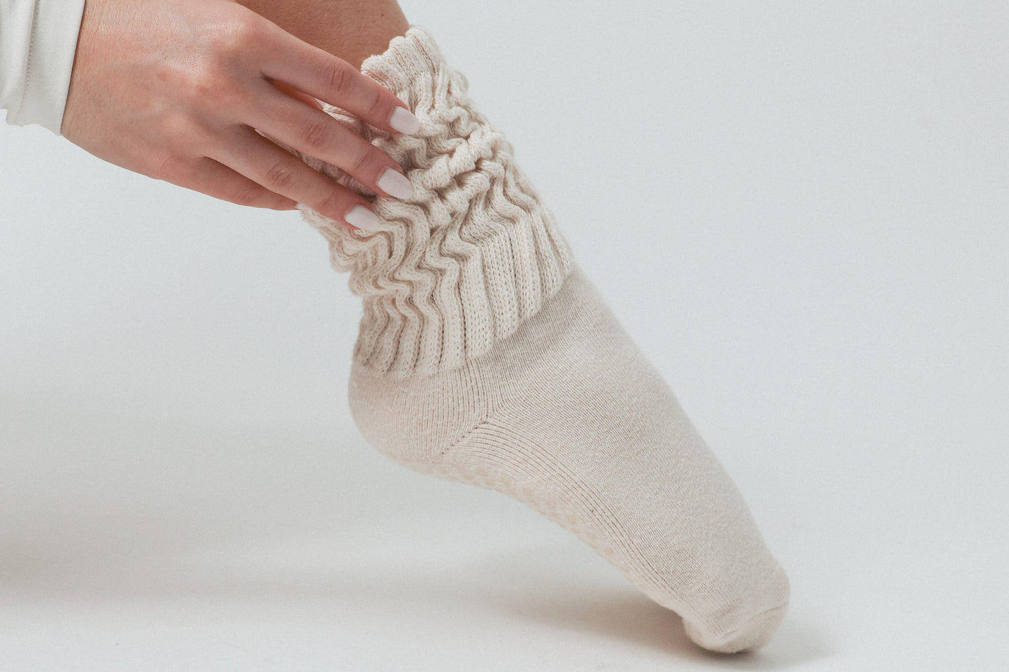 Slouch Grip Socks - Creme Brulee